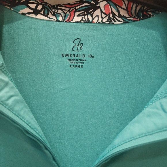 -NWT Emerald 18 Women's Golf Top Sleeveless Split V-Neck UPF 50+ Aqua Blue - Picture 5 of 8